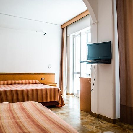 Hotel West End 알라시오 외부 사진