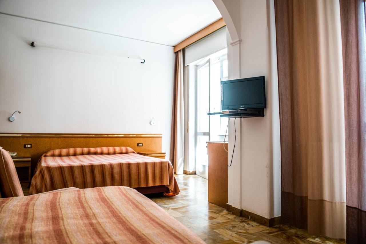 Hotel West End 알라시오 외부 사진