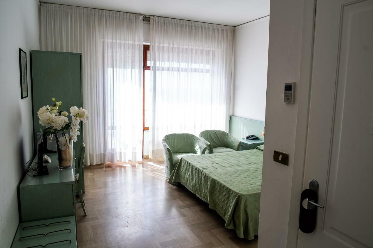 Hotel West End 알라시오 외부 사진