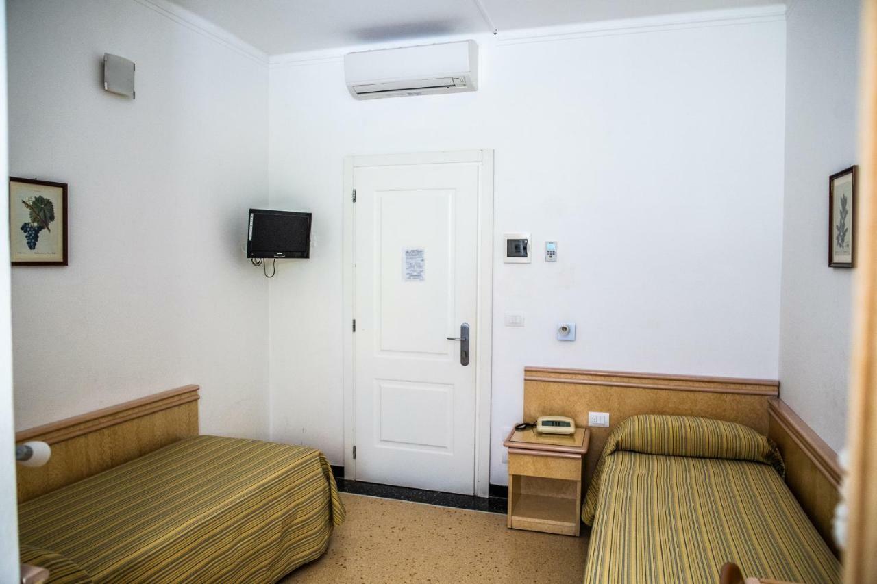 Hotel West End 알라시오 외부 사진