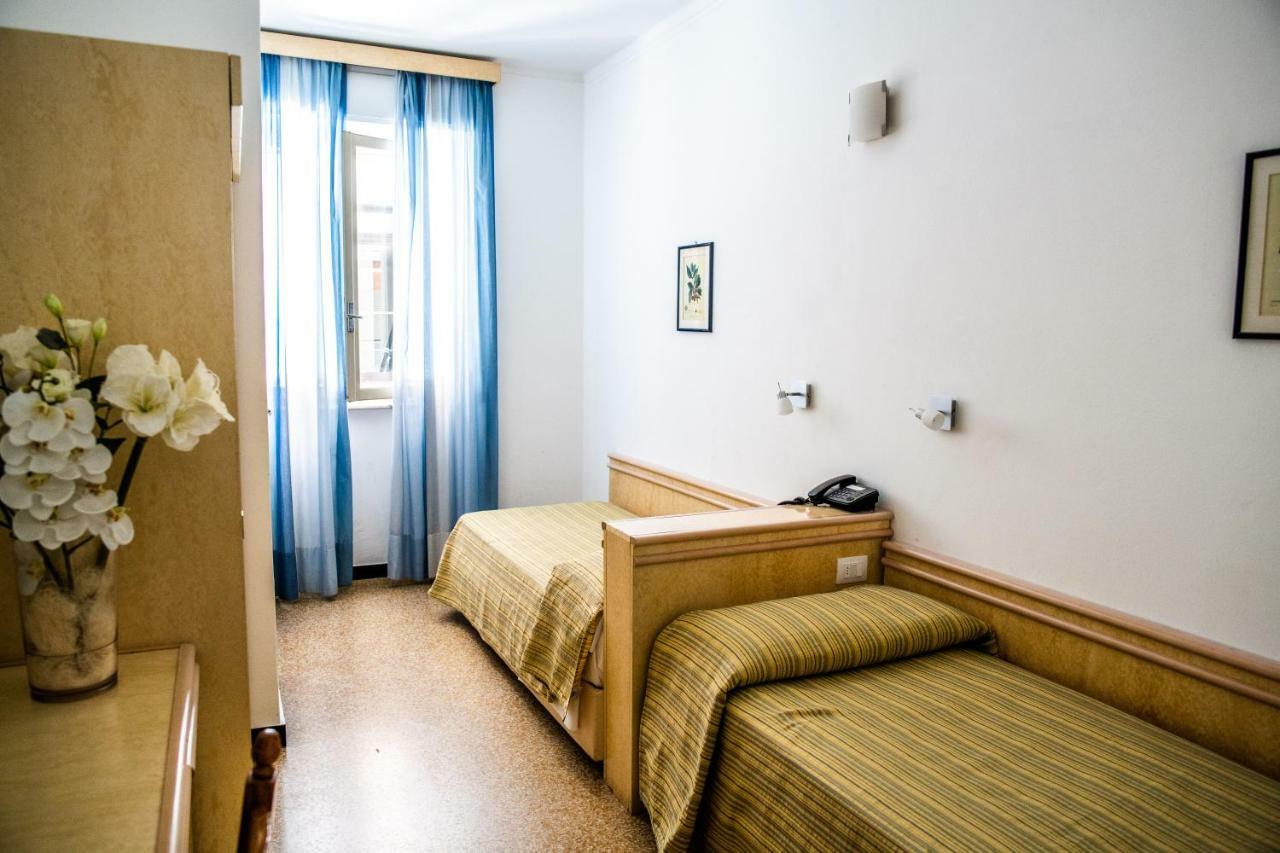 Hotel West End 알라시오 외부 사진