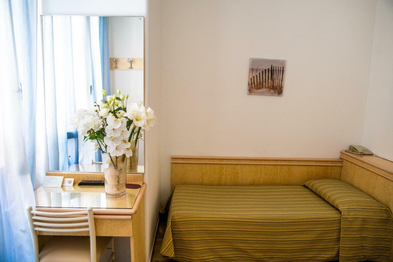 Hotel West End 알라시오 외부 사진