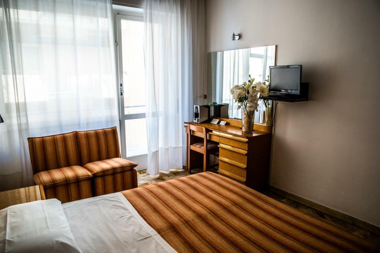 Hotel West End 알라시오 외부 사진