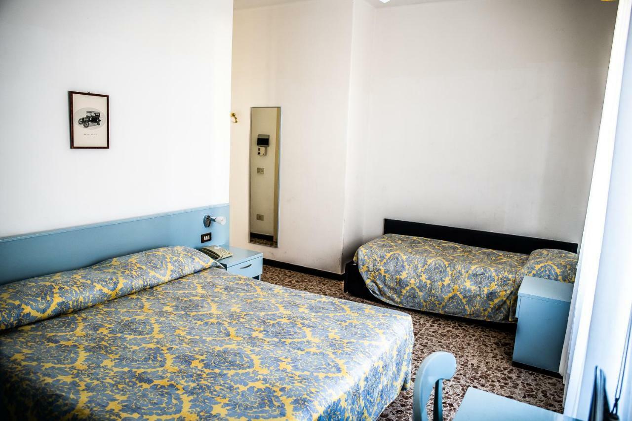 Hotel West End 알라시오 외부 사진