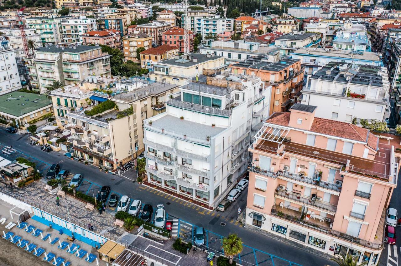 Hotel West End 알라시오 외부 사진