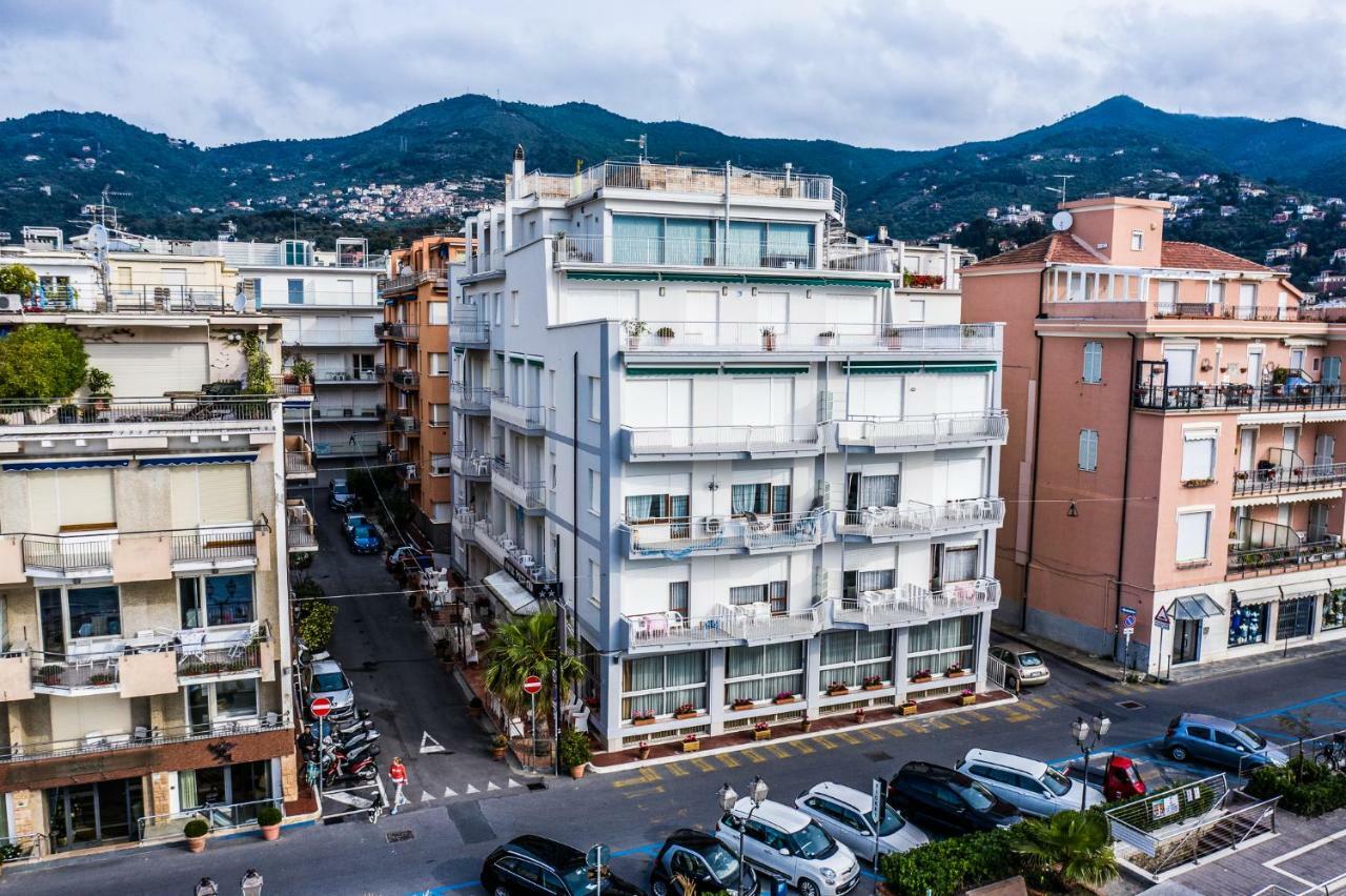 Hotel West End 알라시오 외부 사진